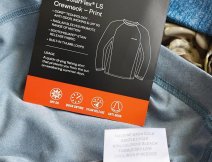 On this label you can clearly see all the advantages of the material - UPF50, quick drying, stain release and last but not least, odor resistant!
