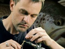 Morten Oeland tying nymphs