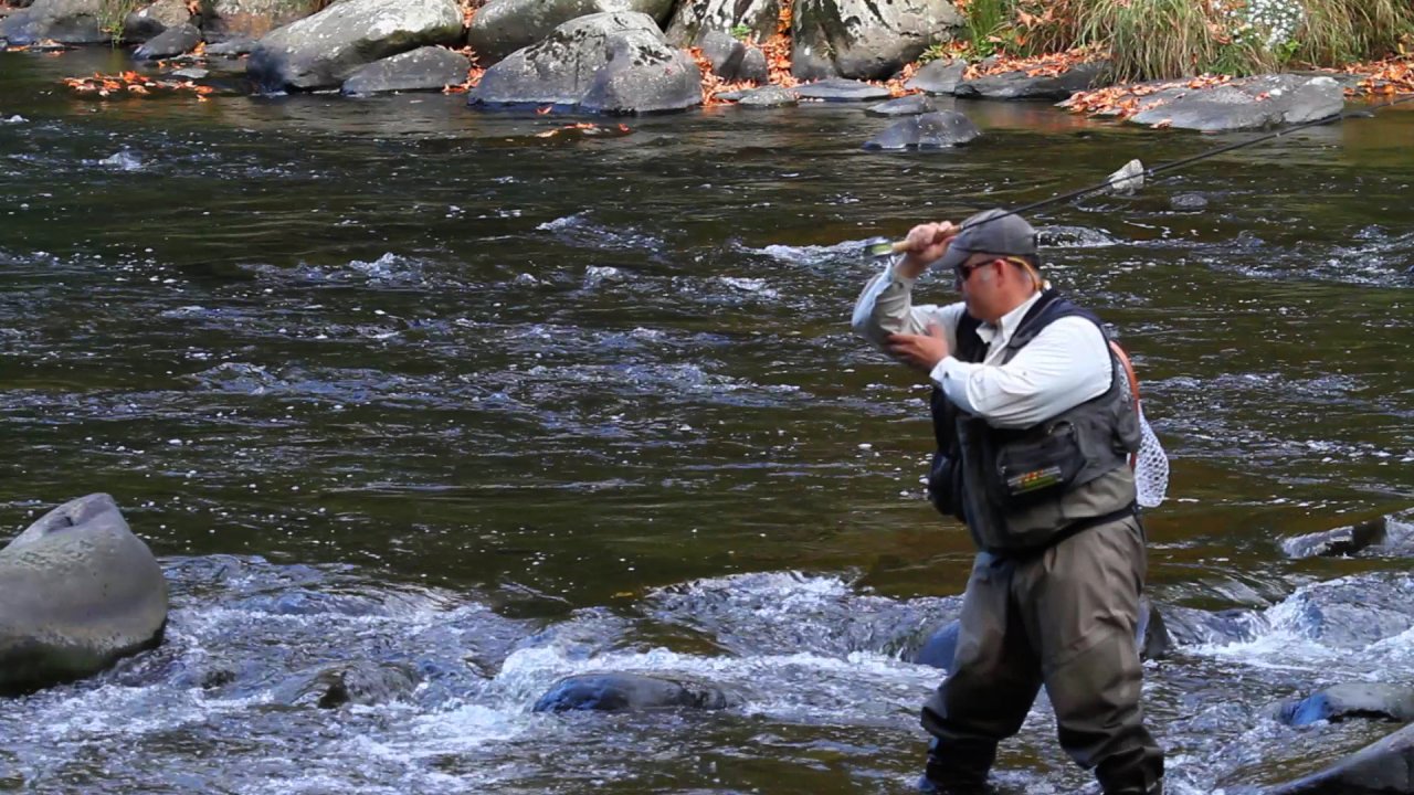 Czech/Polish Style, Casting; Aaron shows proper position of the arm prior to executing a cast