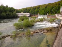 Gmundner Traun below the power plant in Gumunden