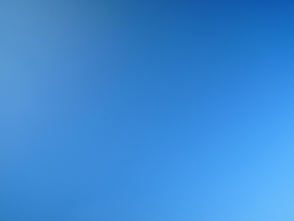 Azure blue sky and temperatures above 30 degrees Celsius. Under these conditions, trout still waters are not normally visited with common sense ;-) But if you ever get into such a situation, don't give up because nothing is lost!