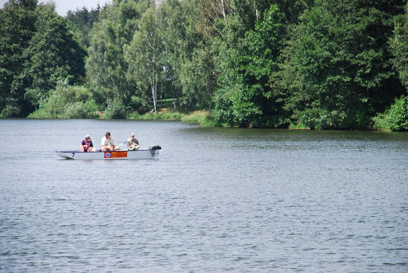 B�evnick� n�dr�, Chot�bo�