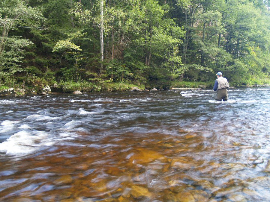 Luk� Pazdern�k fishing Otava near An�n