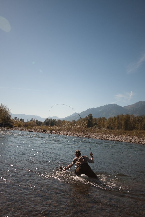 Netting a scoring fish