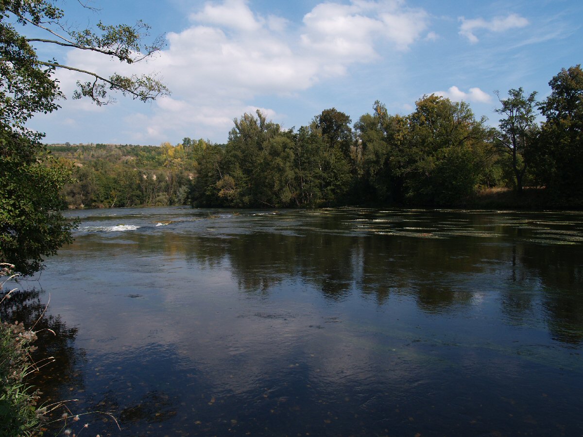 Oh�e 8b under Nechranice dam