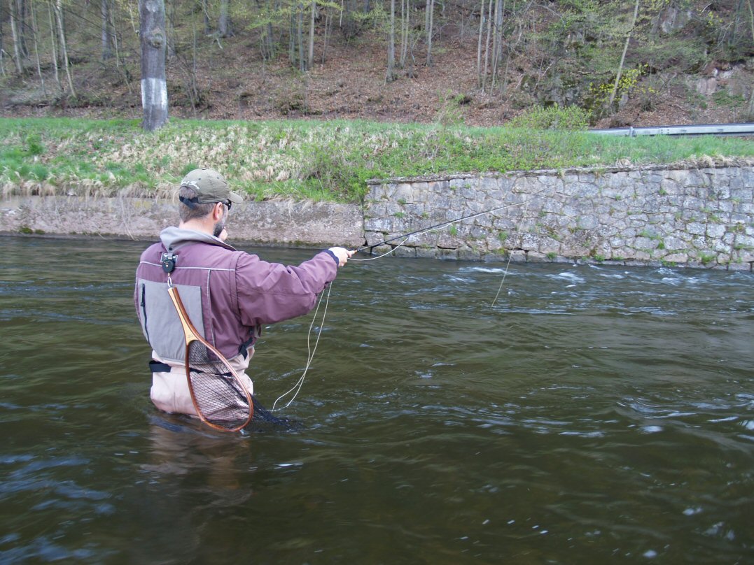 Czech nymphing - back view