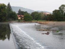 Berounka - the weir in Zadní Třebaň