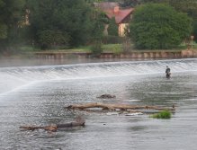 Berounka - the weir in Zadní Třebaň