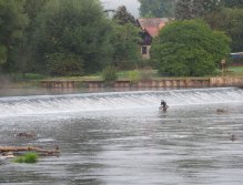 Berounka - the weir in Zadní Třebaň