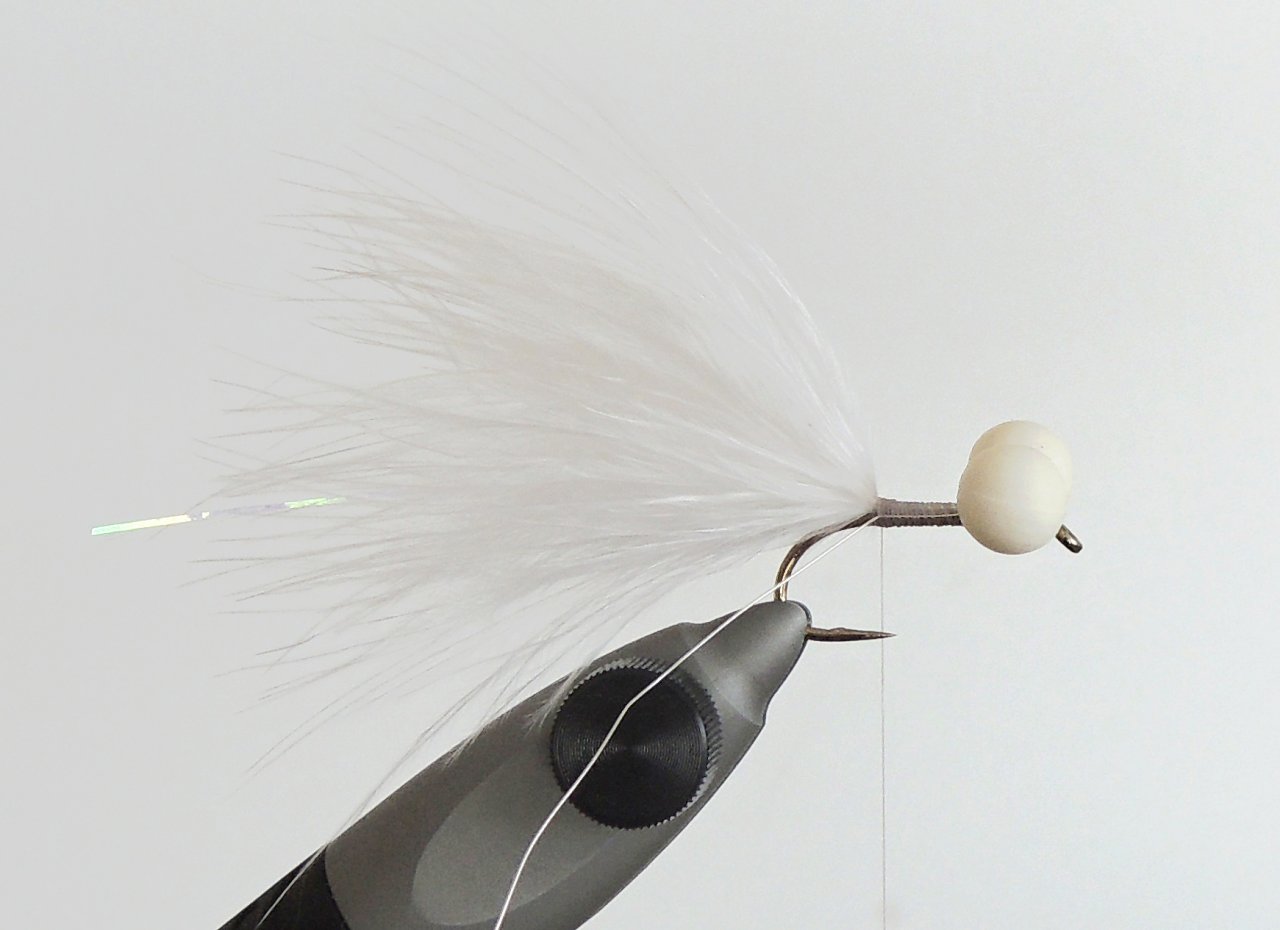 STEP 2 - Tying An Attractive Movable Tail & Ribbing Wire Fixing