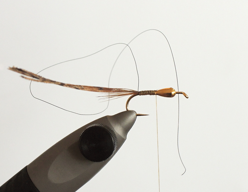 STEP 2 - Body Material & Ribbing Wire Fixing