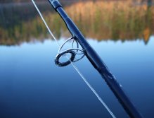 Frozen eye rings are a traditional part of winter fishing. Eye rings can be lubricated with silicone oil or regularly cleaned. But when the fly line and fly reel start to freeze fishing is really hard!