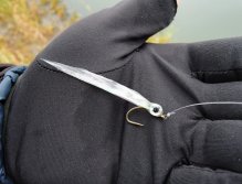 When fishing perch and chub in winter I like to fish with my favorite and all year successful and universal fish streamer AR UV Flash Fish, which excellently imitates a small coarse fish such as bleak or roach.