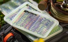 Fly Box Guideline Slim Nymph - In Action