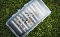 Fly Box Fulling Mill Dry Fly & Hopper Box Blue - In Action