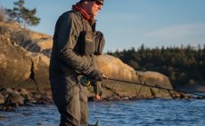 Fly Fishing Vest Guideline Experience DW - In Action