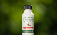 High N Dry Powdered Floatant with Brush - In Action
