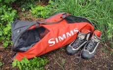 Taco Wader Bag Simms - In Action