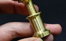 Hair Stacker Leichi Brass Medium