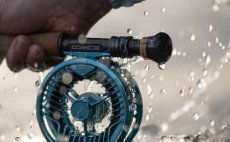 Fly Reel Guideline Aura Blue - In Action