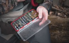 Fly Box Fulling Mill Stealth Box Red - In Action