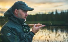 Fly Fishing Set - Guideline Embrace Light Trout SH - In Action