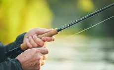 Fly Fishing Set - Guideline Embrace Light Trout SH - In Action